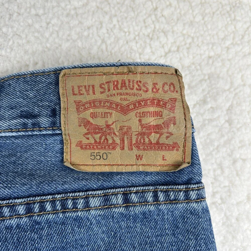 Levis 550 Jeans Mens 50x30 Medium Wash Blue Denim Relaxed Tapered Zip Fly